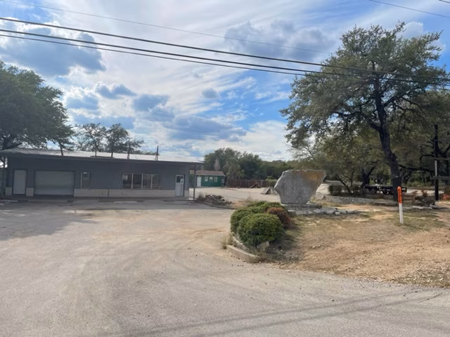 9125 Hwy 71 West